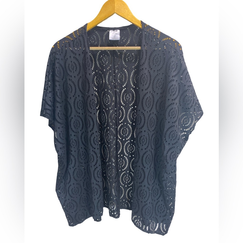 Alexa & Stella Black Eyelet Open Cardigan Medium | Short‎ Sleeve Kimono Layer